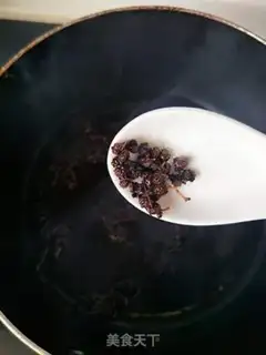 Make A bowl of sour noodles in the summer step 6