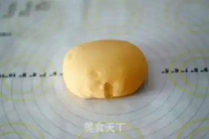 Make Carrot-flowing sandbag step 1