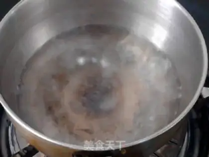 Make Pineapple Queen step 1