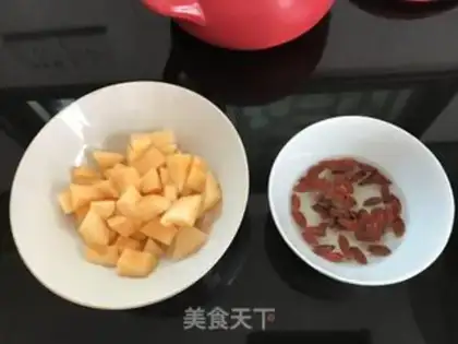 Make A melon with silver ears step 1