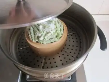 Make Carrot-flowing sandbag step 7