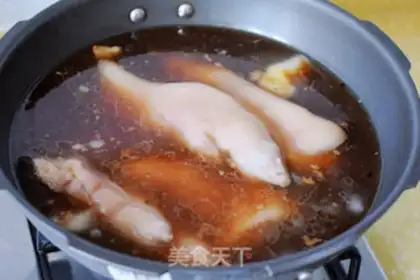 Make Soy pig hoofs step 5