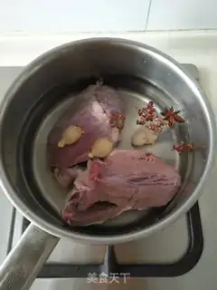Make Chili fried pork heart step 1