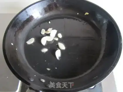Make Scrambled eggs step 4