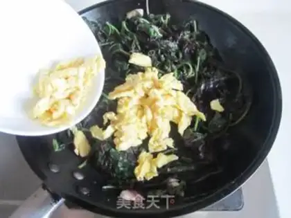 Make Scrambled eggs step 7