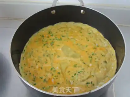 Make White green peppers, egg peels step 4