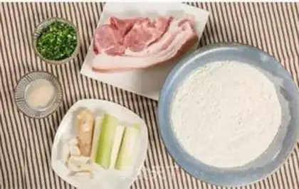 Make Onion roll step 0