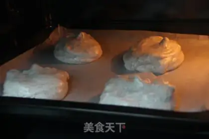 Make Pavlova cake step 5