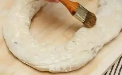 Make Onion roll step 14