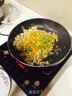 Make Pineapple rice step 3