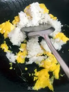 Make Egg fried rice step 5