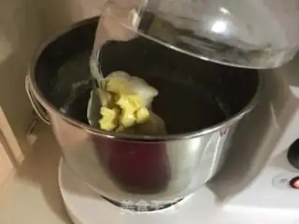 Make One-time fermented cream pack step 3