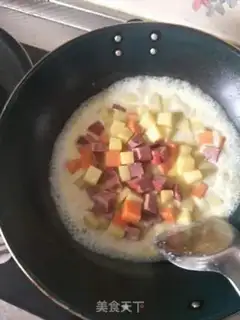 Make Curry potato stew step 3
