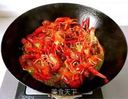 Make Night beer spicy lobster step 8