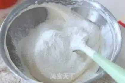 Make Red tea marshmallow mousse step 3