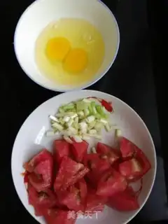 Make Tomato fried eggs step 0