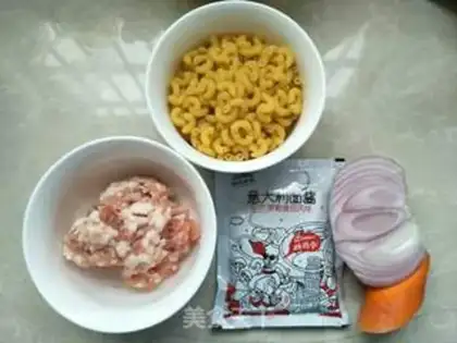 Make Tomato sauce pasta step 0