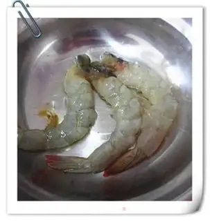Make Tomato shrimp step 1