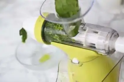 Make Colored vegetable buns step 1