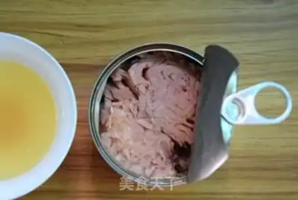 Make Tuna rice step 1