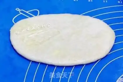 Make Heart-shaped coconut bread step 9