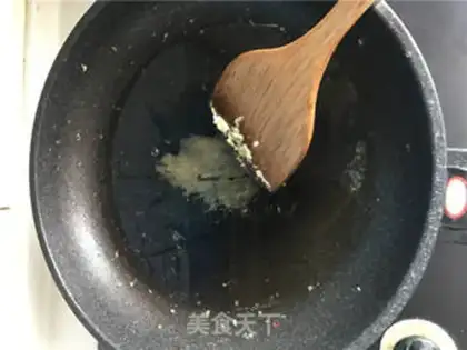 Make Meat and egg pepper sauce step 2
