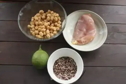 Make Quinobe, chicken breast salad step 0