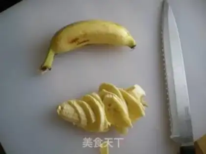 Make Fruit marshmallow shakes step 1