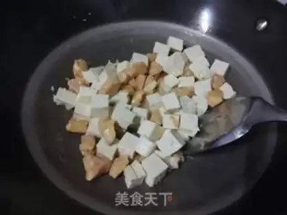 Make Brown mushrooms with gravy tofu step 6