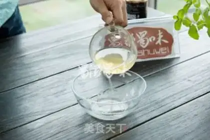 Make Red oil without bone claws step 0