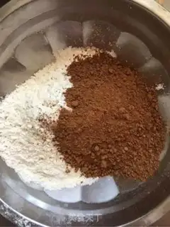 Make A rose black forest cake step 2