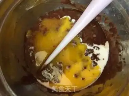 Make A rose black forest cake step 4