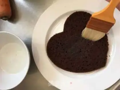Make A rose black forest cake step 15