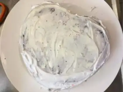 Make A rose black forest cake step 18