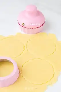 Make Little cheese tower step 11