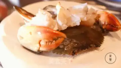 Make Fresh peppers with hot crabs step 0