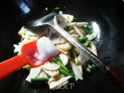 Make Garlic oil and tofu step 8