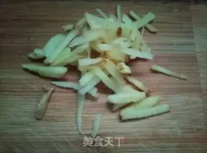 Make Garlic fried meat step 1