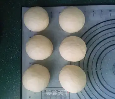 Make Japanese sweet bread step 7