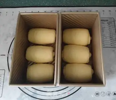 Make Japanese sweet bread step 12