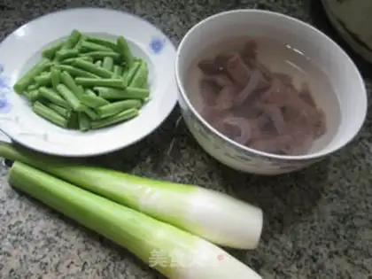 Make Peaches are white and fried step 0
