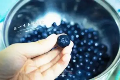 Make Blueberry jam step 1