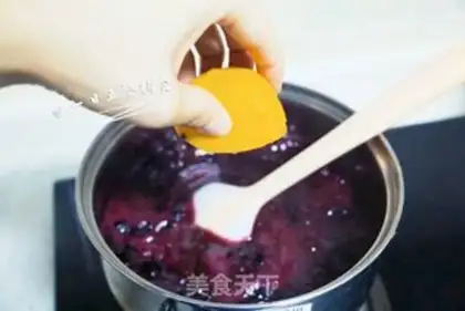 Make Blueberry jam step 5