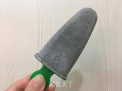 Make Black sesame ice cream step 7