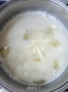 Make Spicy nutrition noodles step 2