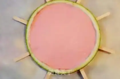 Make Watermelon popsicles step 17