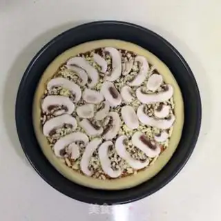Make Bacon-peased mushroom garden pizza step 14