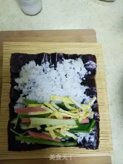 Make Sushi with spinach step 4
