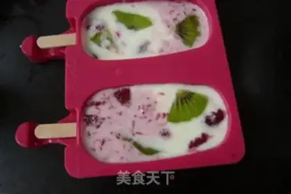 Make Yogurt popsicle step 6