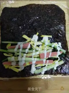 Make Sushi with spinach step 10